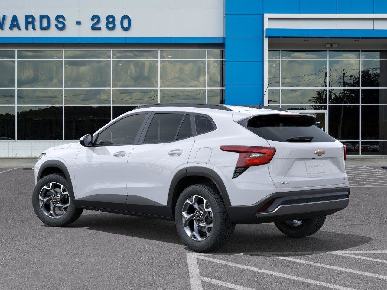 New 2026 Chevrolet Trax LT w/ Driver Confidence Package FWD image 3