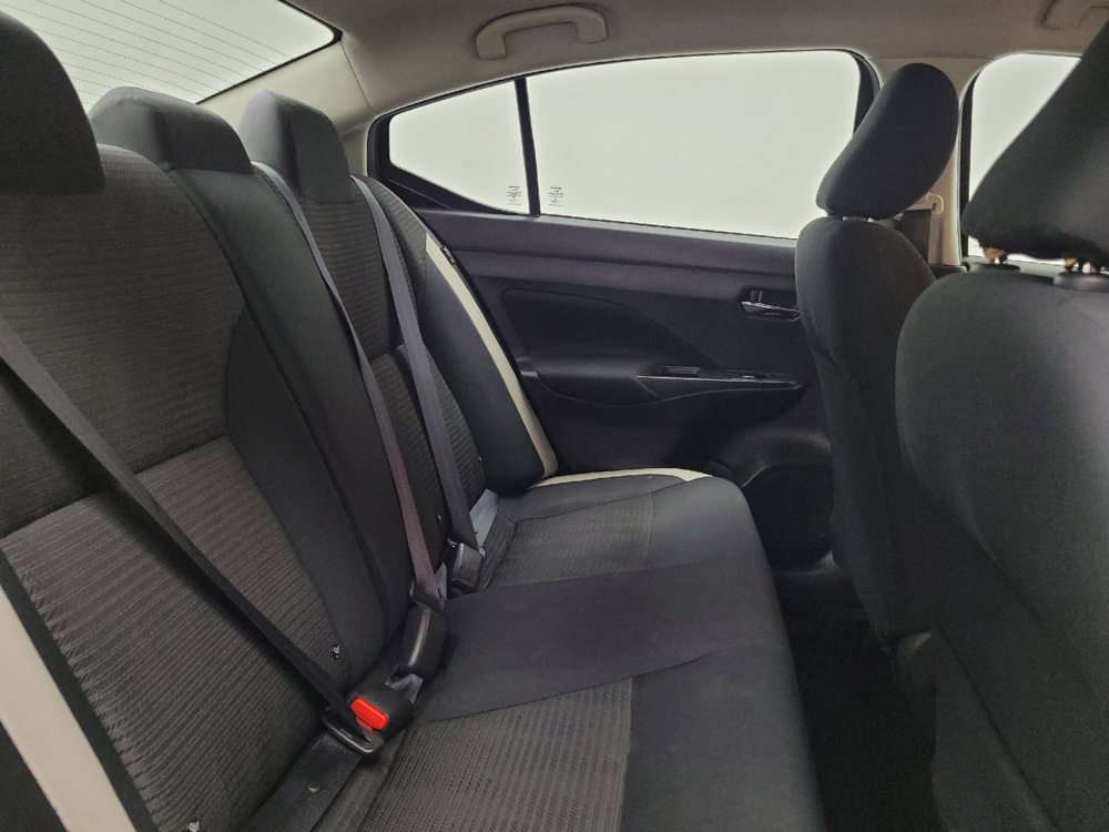 Used 2021 Nissan Versa SV FWD image 19
