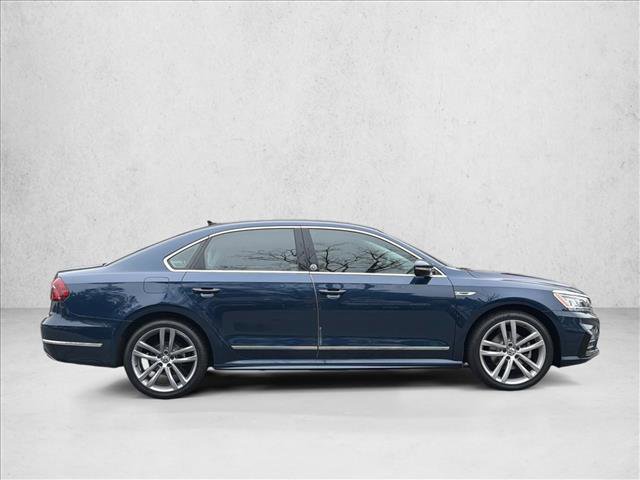 Used 2019 Volkswagen Passat 2.0T SE R-Line video 4