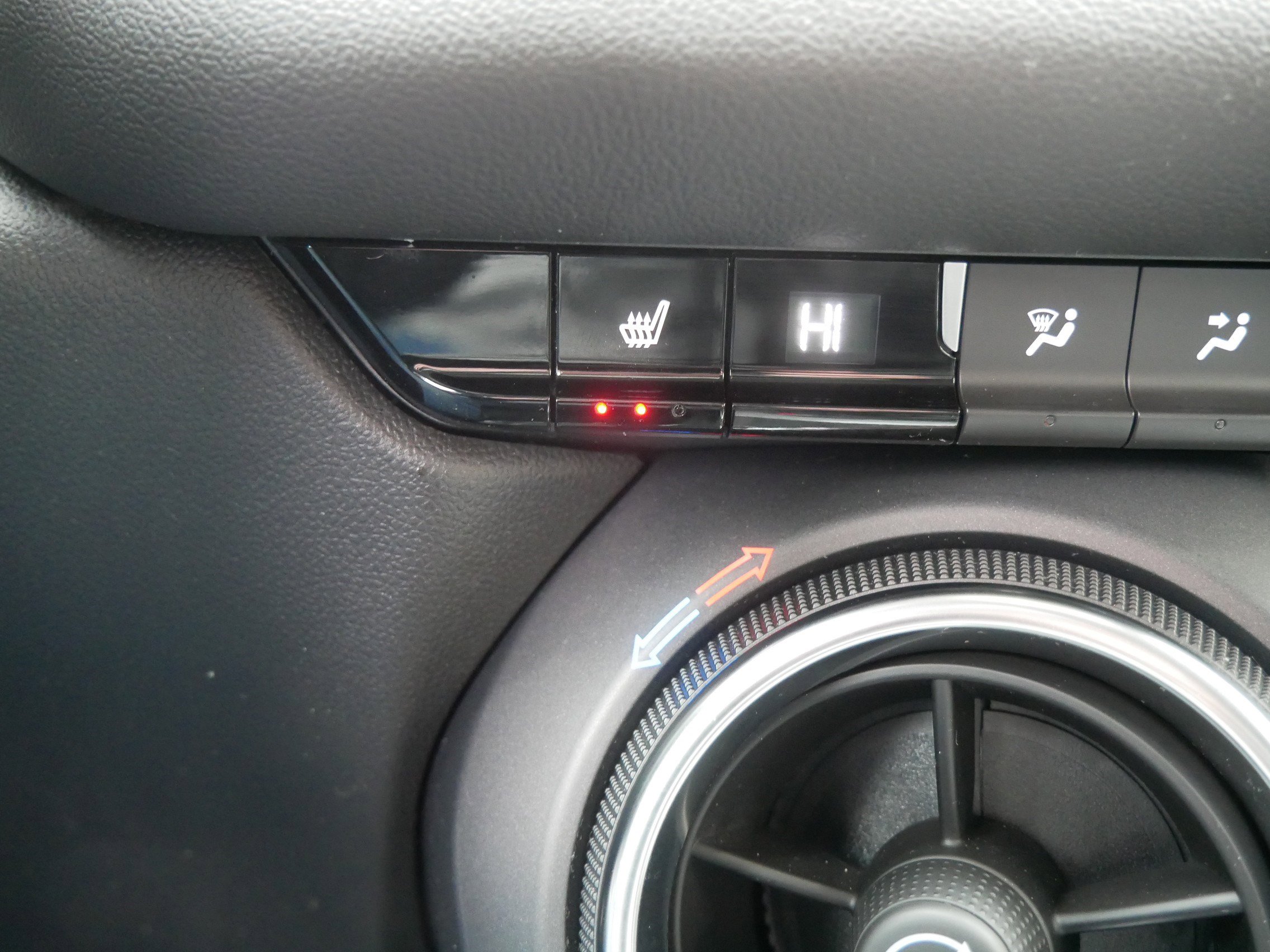 Used 2024 Chevrolet Blazer LT w/ Convenience Package image 33