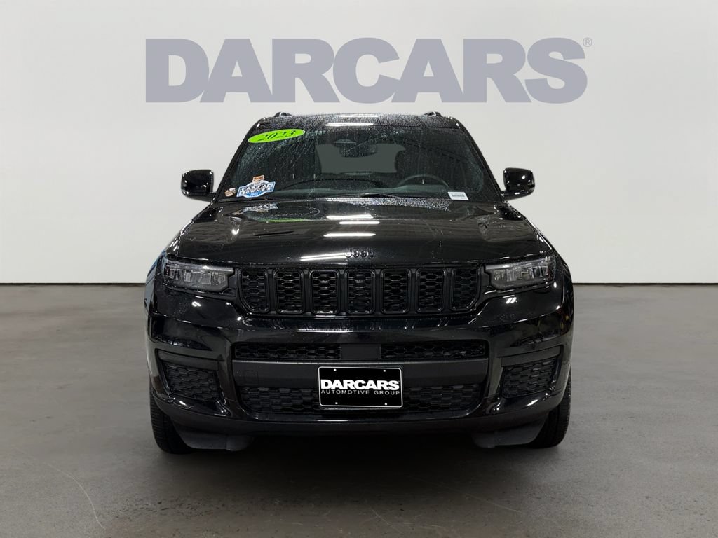 Used 2023 Jeep Grand Cherokee L Laredo AWD/4WD image 2