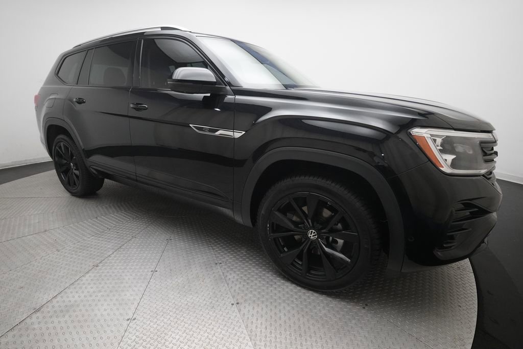 Used 2024 Volkswagen Atlas SEL Premium R-Line AWD/4WD image 37