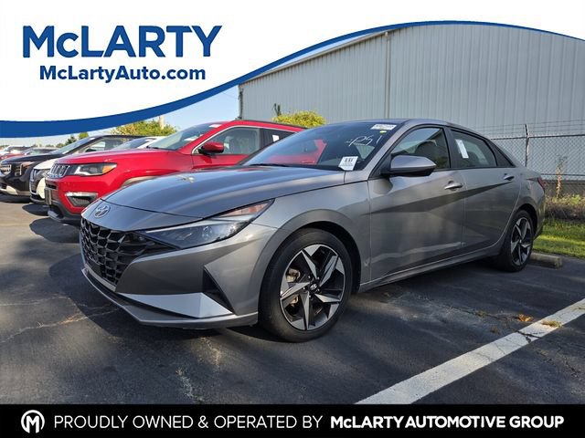 Used 2023 Hyundai Elantra SEL w/ Convenience Package