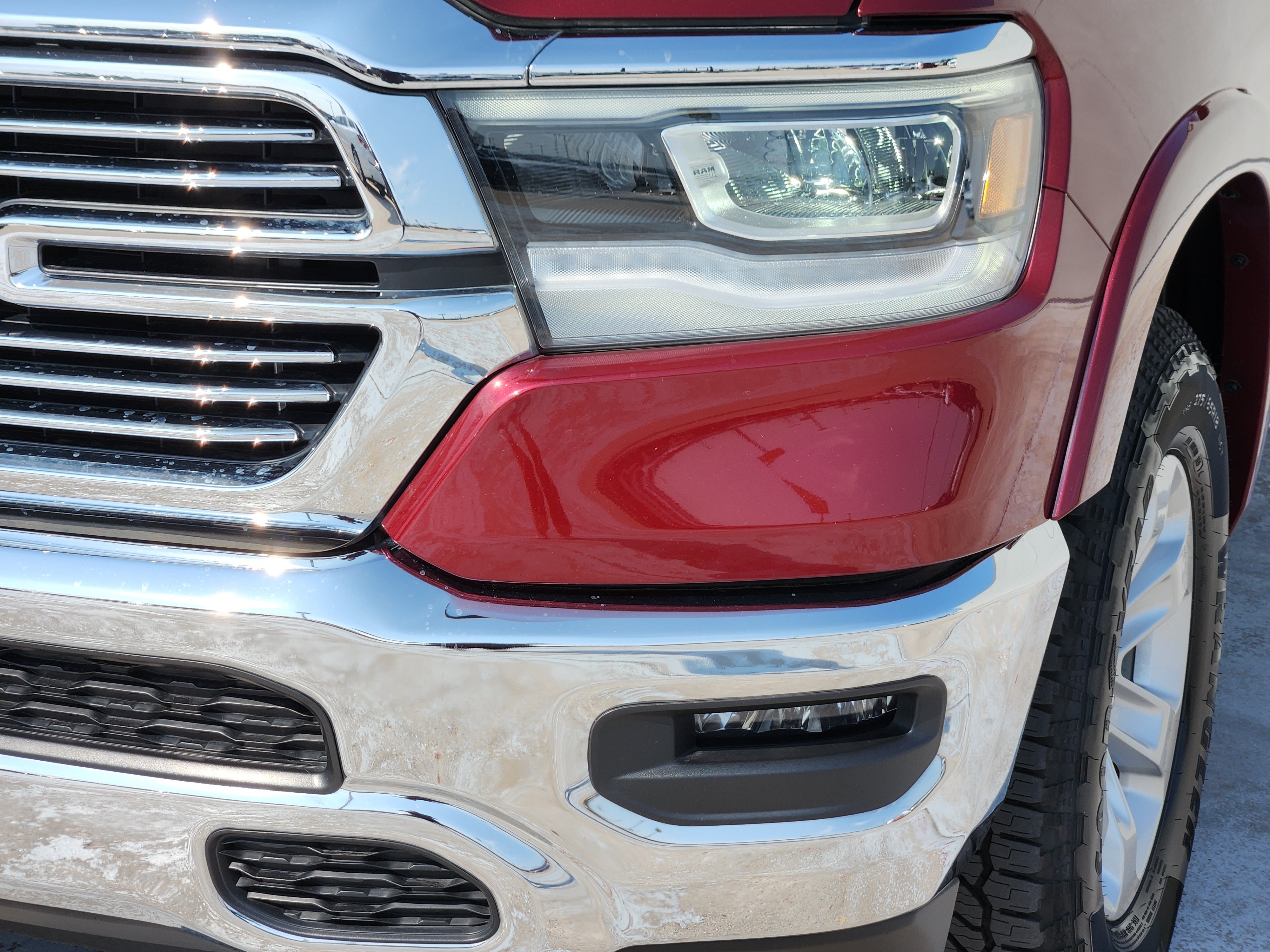 Used 2022 RAM 1500 Laramie AWD/4WD image 11