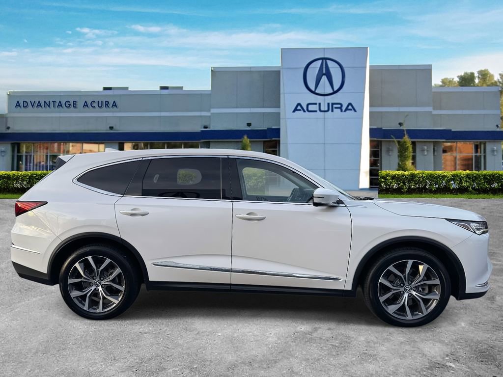 Certified 2023 Acura MDX SH-AWD w/ Technology Package image 4