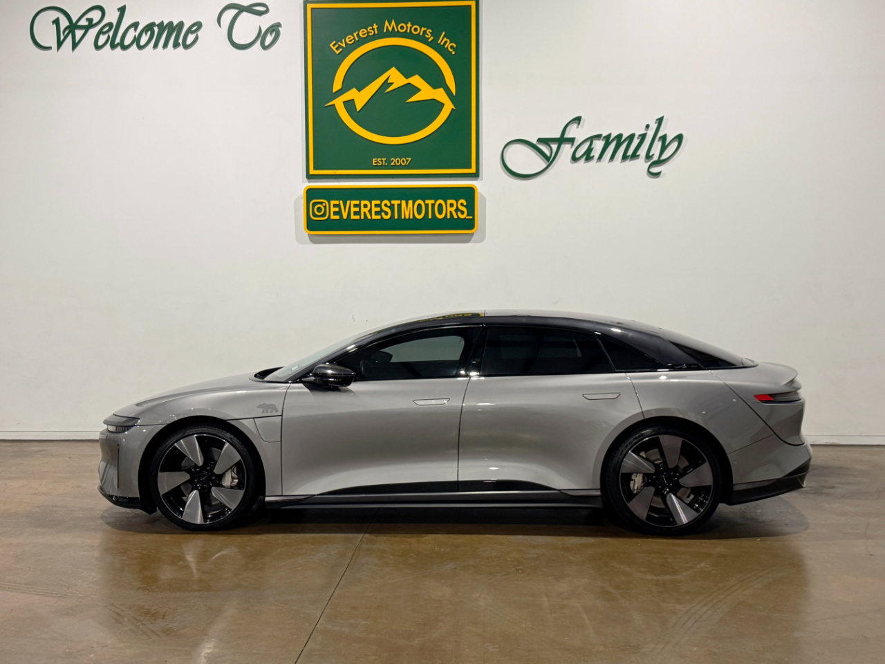 Used 2023 Lucid Air Grand Touring image 5