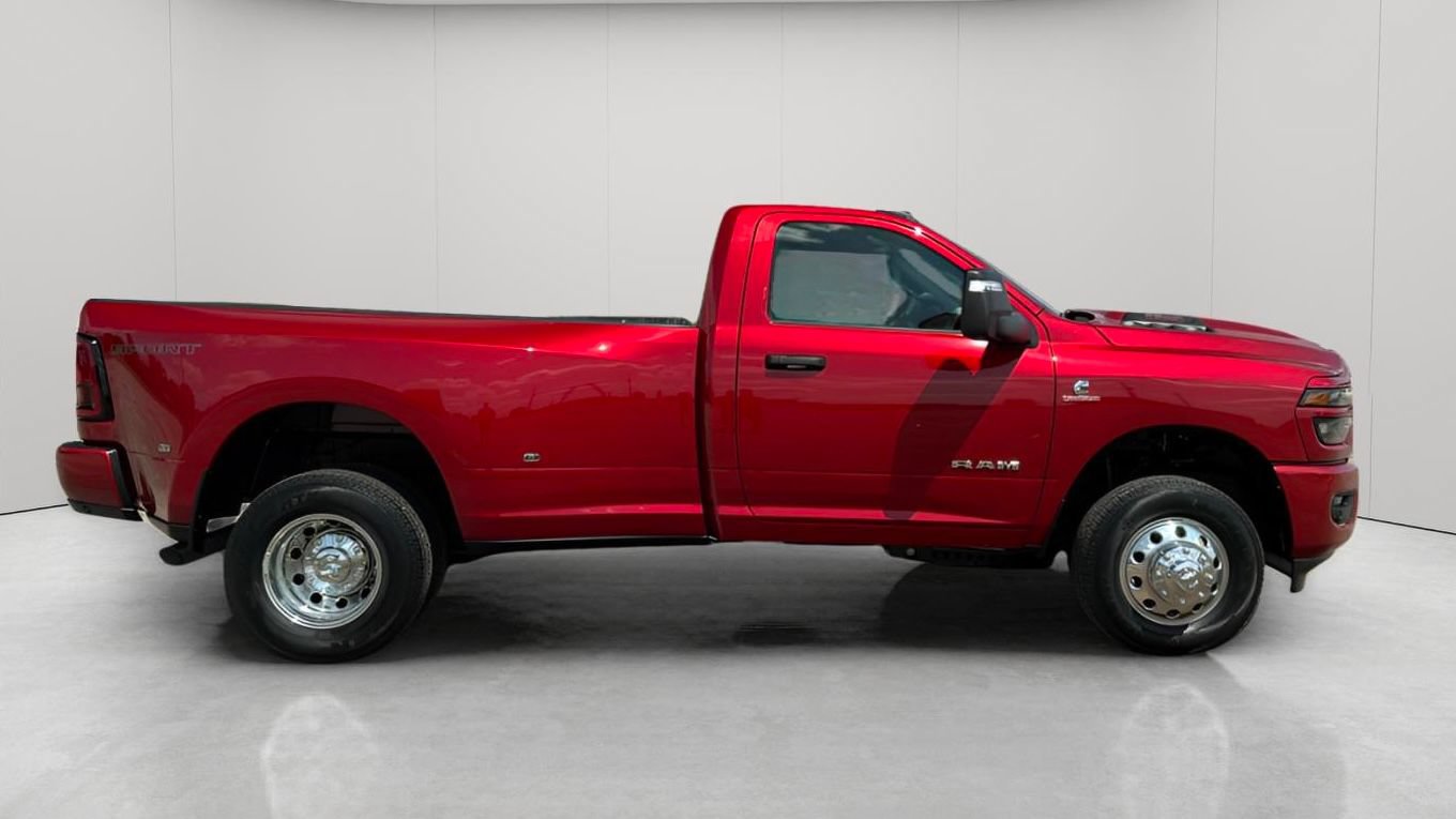 New 2027 RAM 3500 Big Horn AWD/4WD image 4