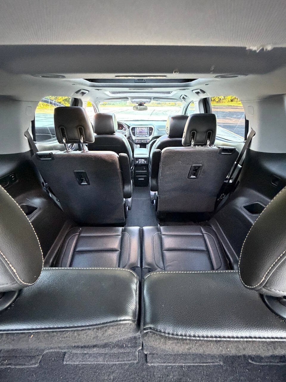 Used 2017 GMC Acadia SLT w/ LPO, Floor Liner Package AWD/4WD image 40