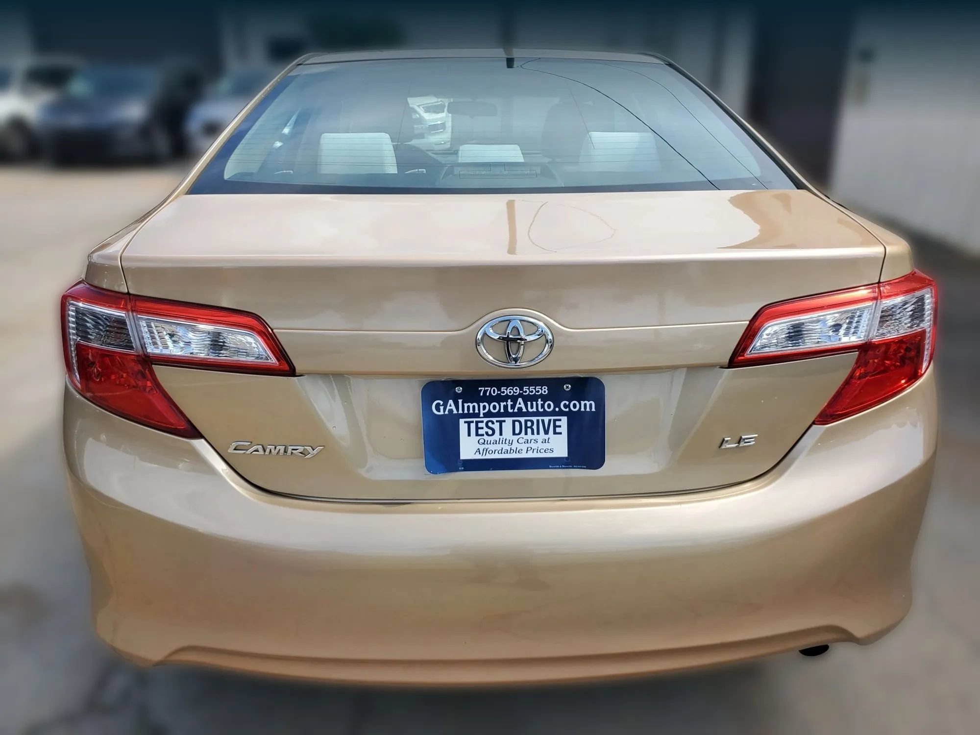 Used 2012 Toyota Camry LE FWD image 6