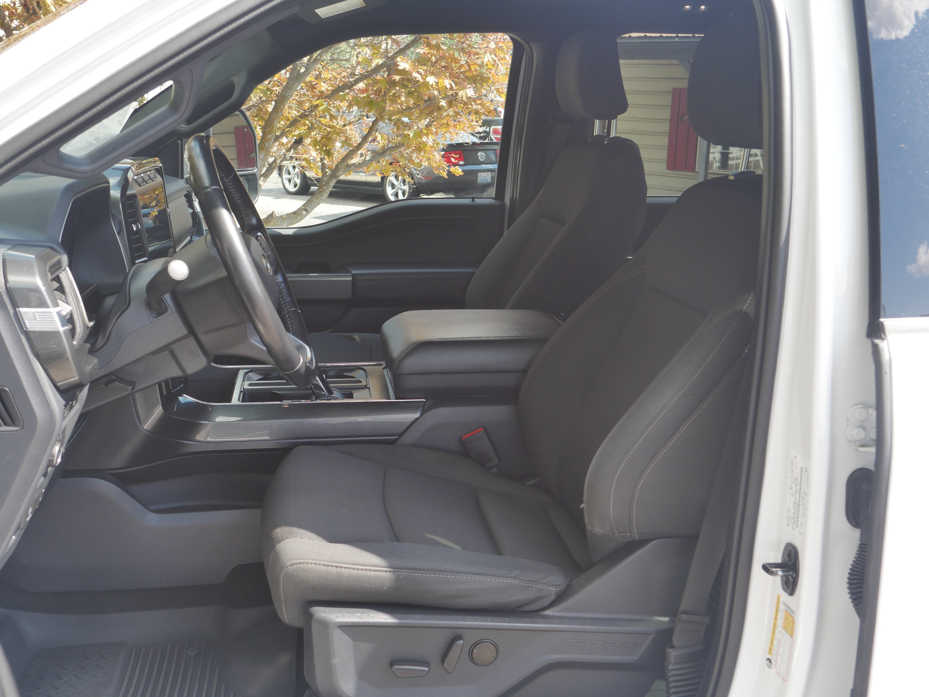 Used 2022 Ford F150 XLT w/ Equipment Group 302A High AWD/4WD image 3