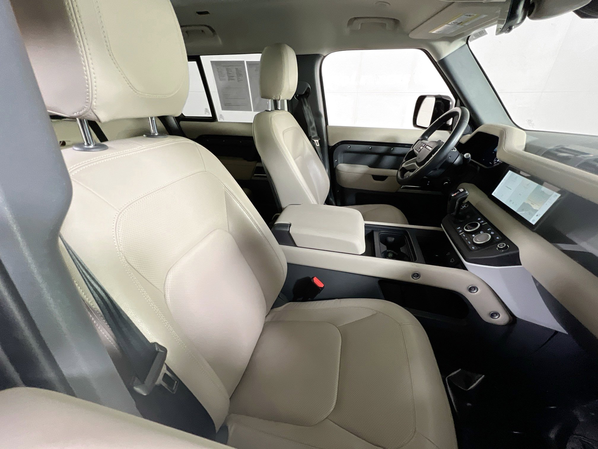 Used 2024 Land Rover Defender 110 S AWD/4WD image 26