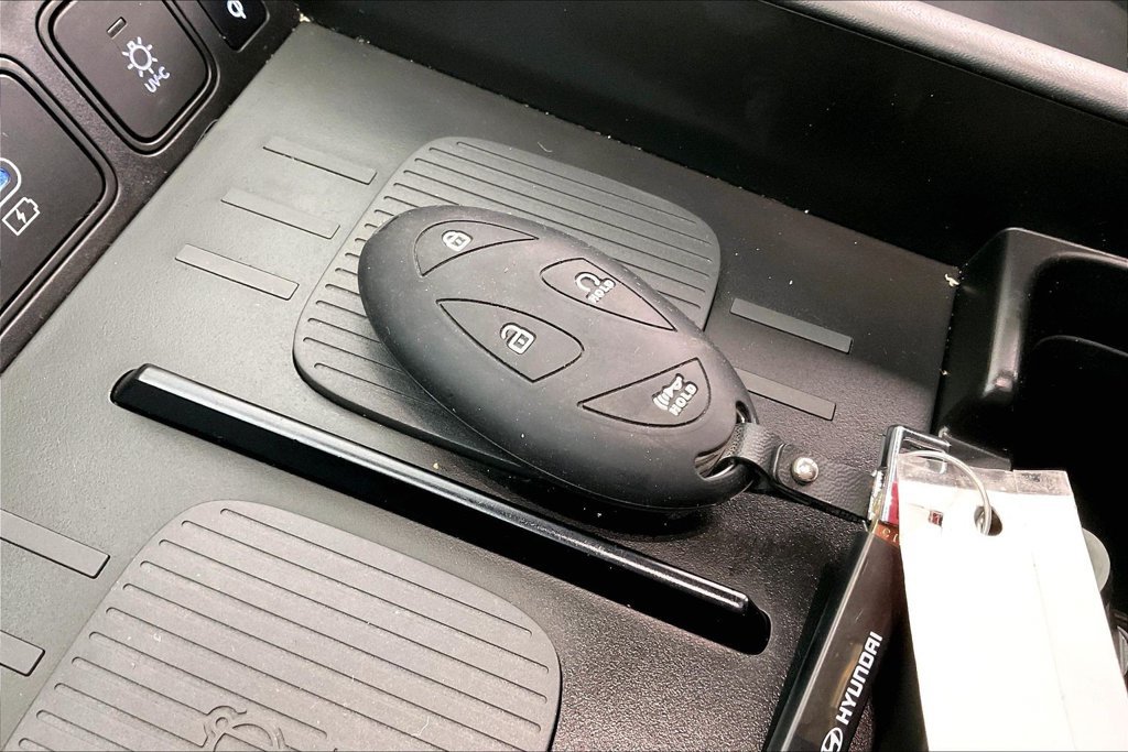 Used 2025 Hyundai Santa Fe Calligraphy FWD image 13