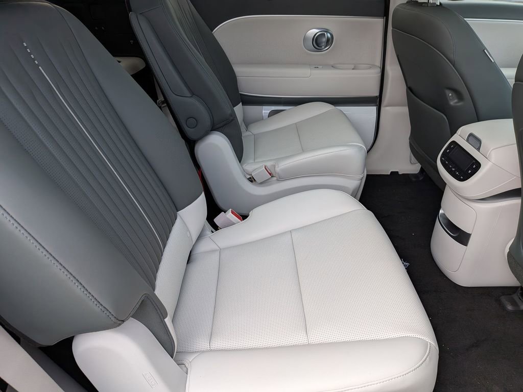 New 2026 Hyundai Ioniq 9 Calligraphy image 30