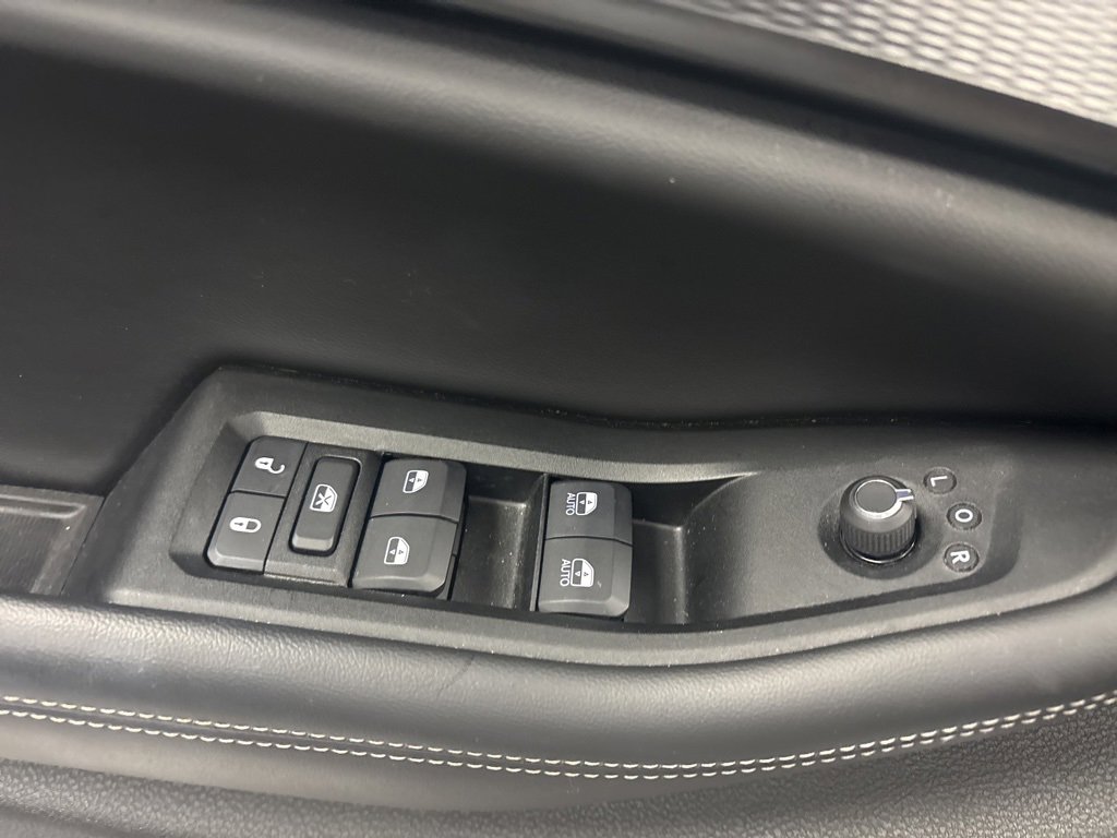 Used 2025 Jeep Grand Cherokee Altitude image 25