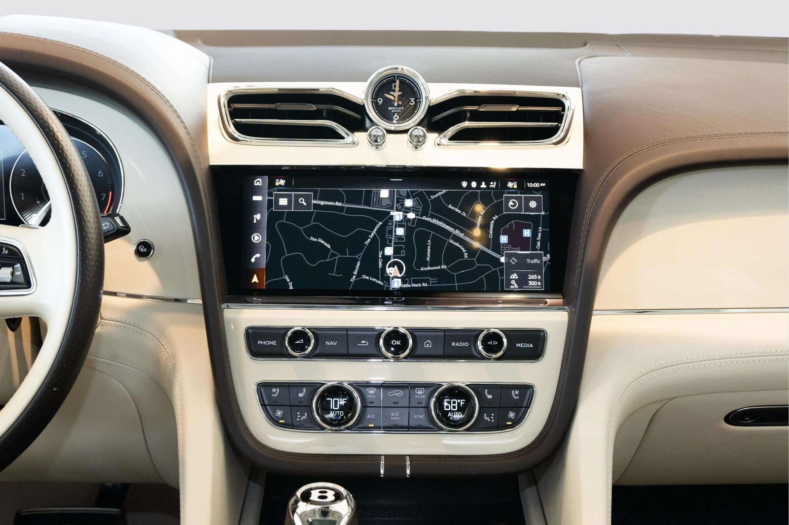 Used 2022 Bentley Bentayga AWD/4WD image 42
