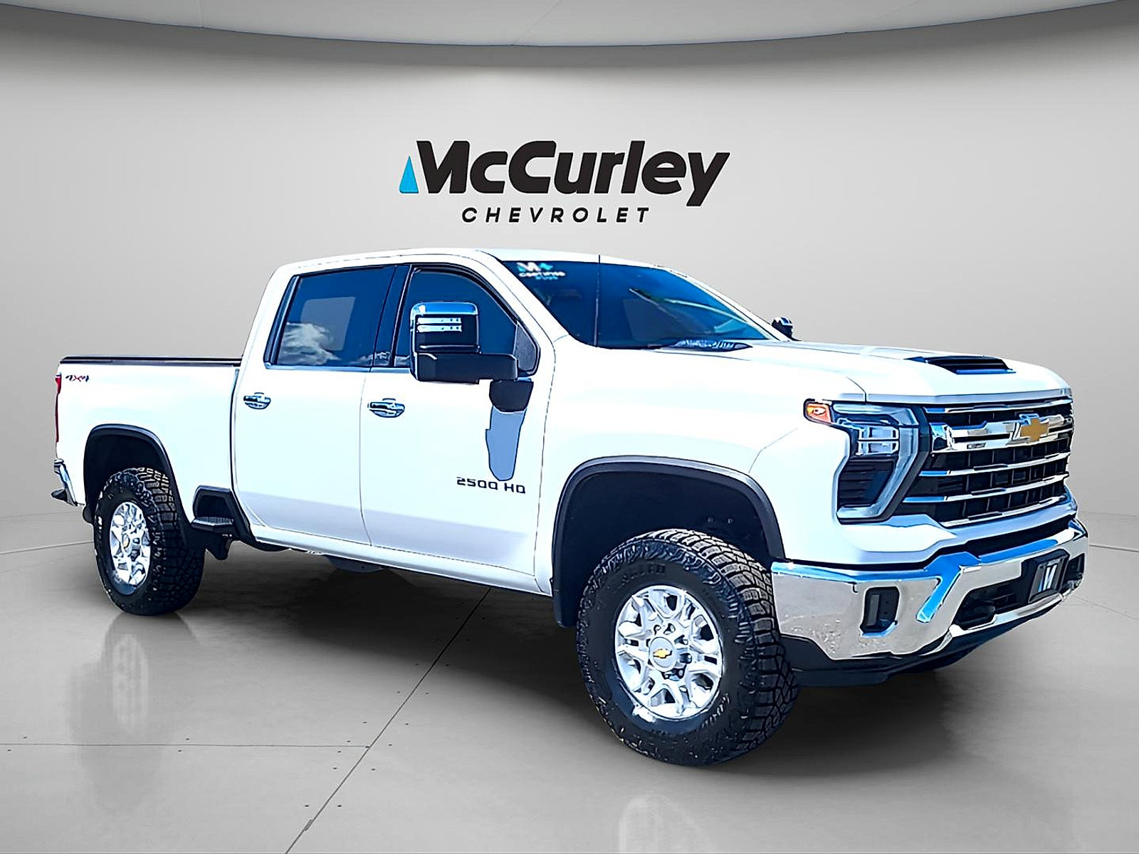 Used 2024 Chevrolet Silverado 2500 LTZ AWD/4WD image 1