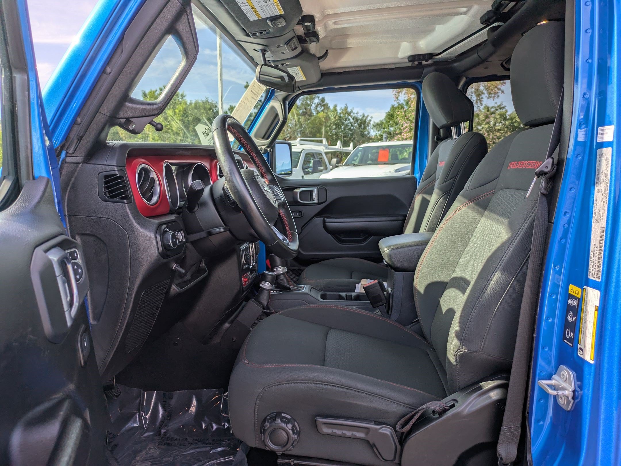 Used 2021 Jeep Wrangler Unlimited Rubicon AWD/4WD image 15