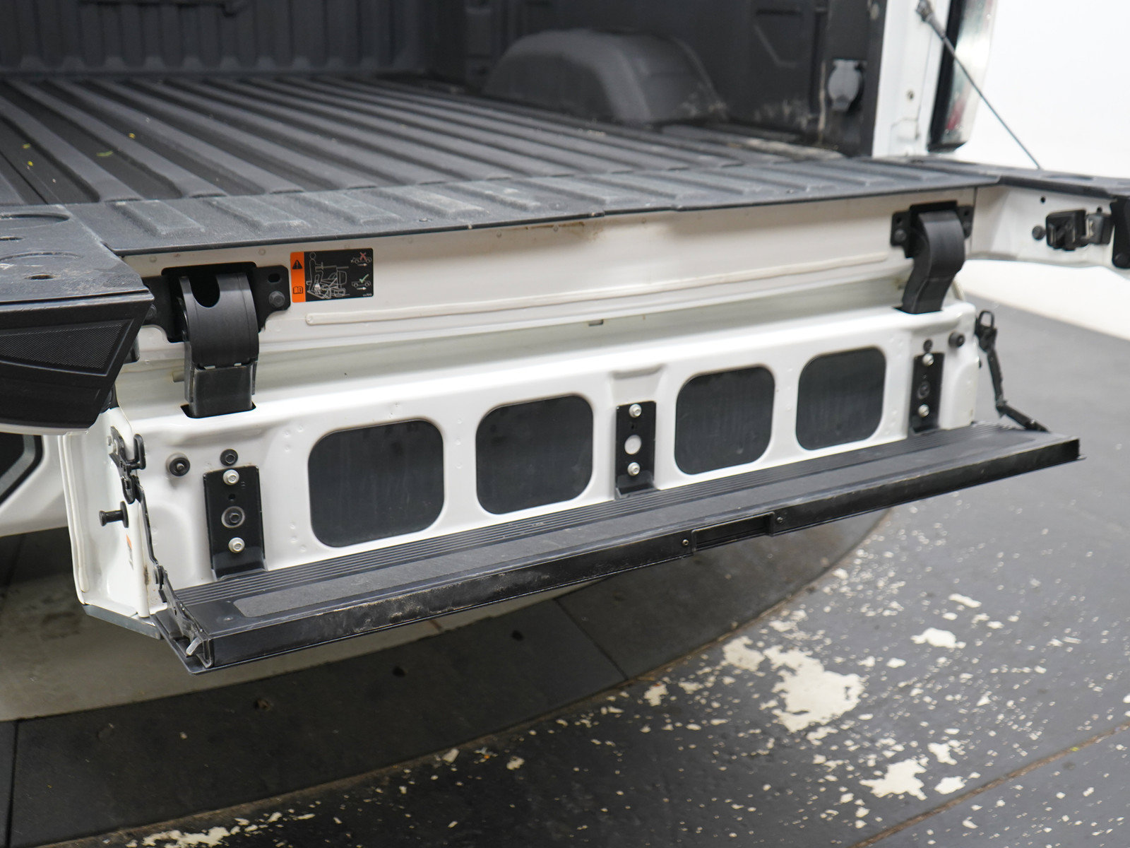 Used 2024 GMC Sierra 3500 AT4 AWD/4WD image 18