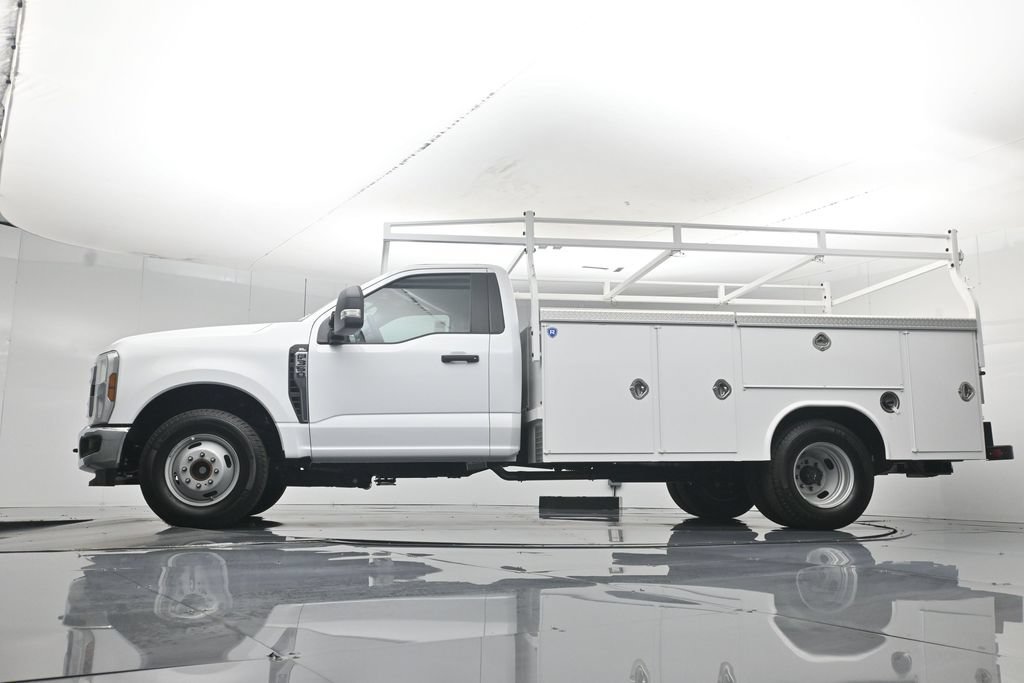 New 2026 Ford F350 XL w/ XL Chrome Package RWD image 7