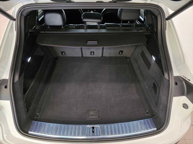 Used 2023 Porsche Cayenne AWD/4WD image 18