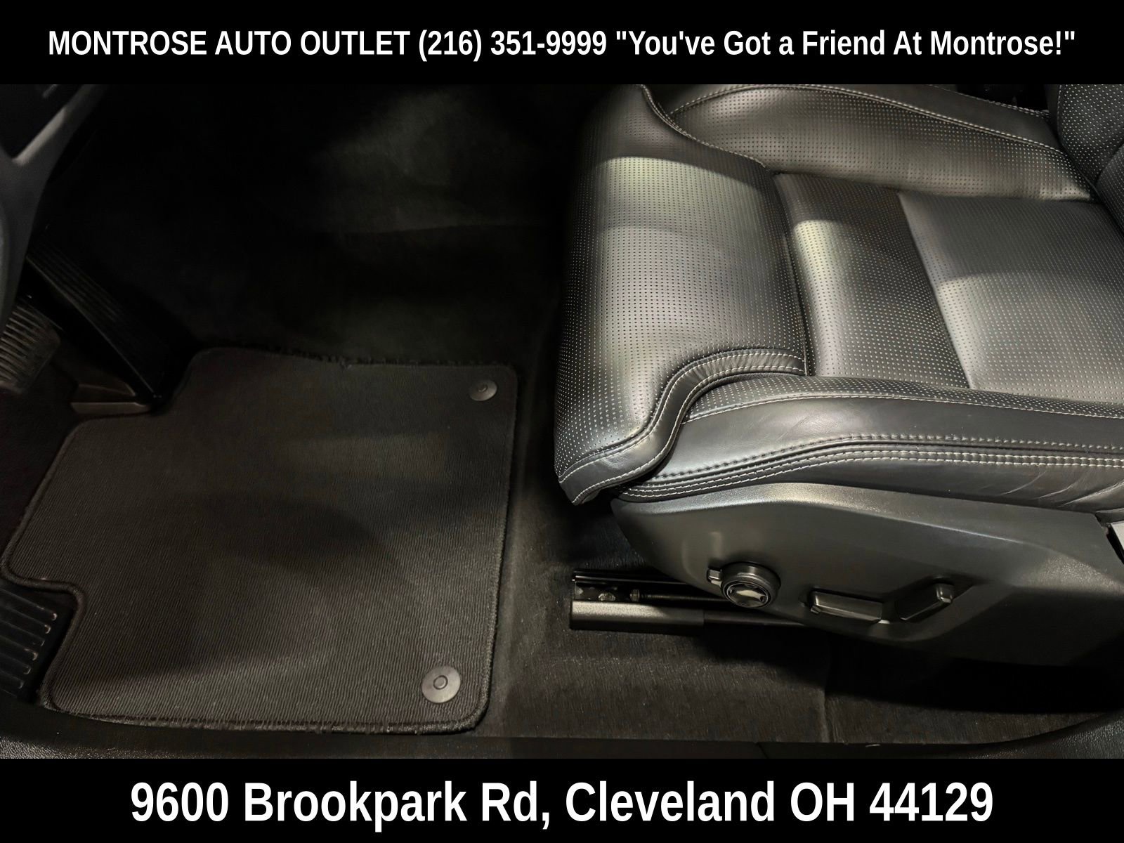 Used 2024 Volvo XC60 T8 Ultimate w/ Protection Package Premier image 15