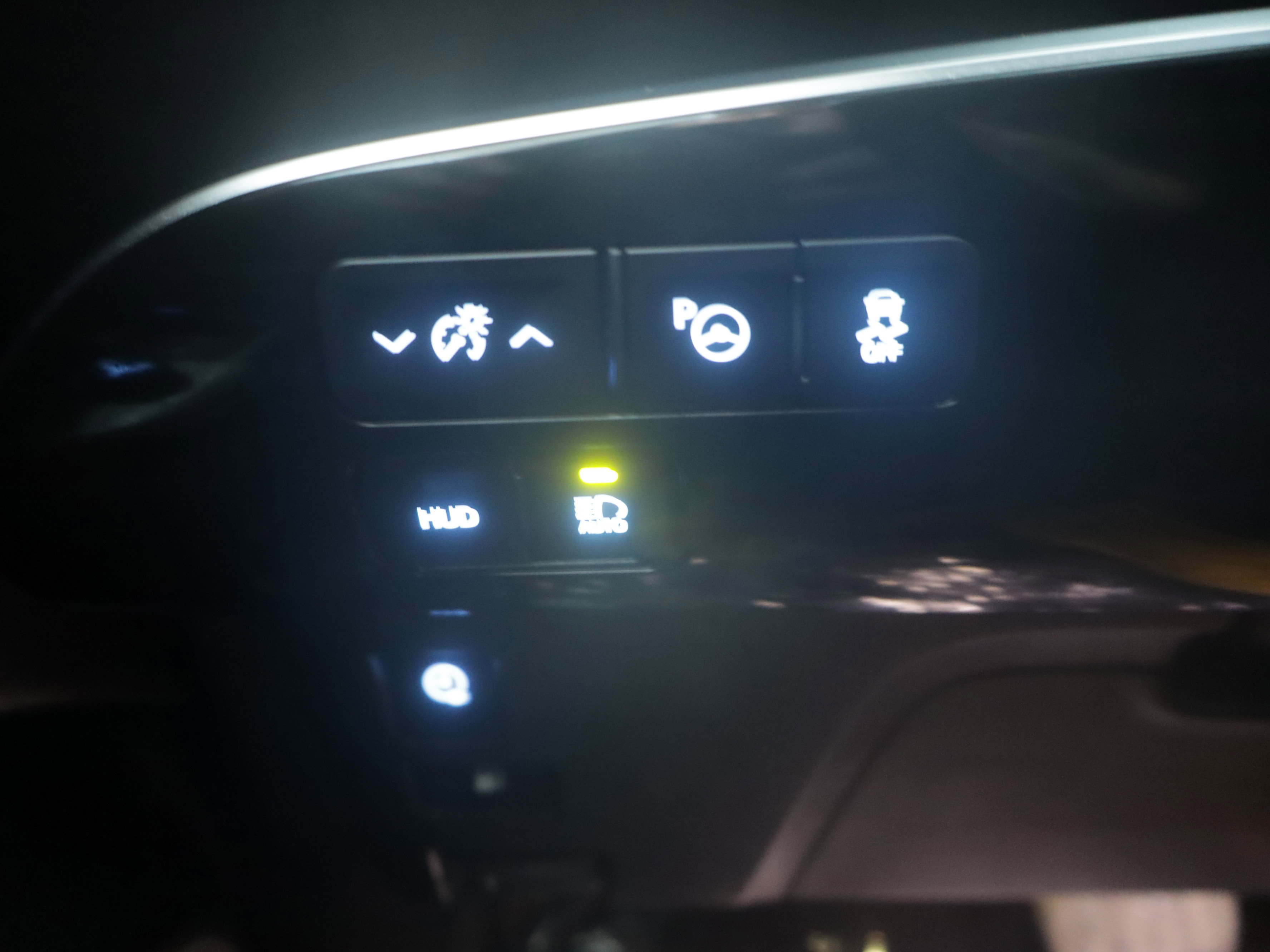 Used 2021 Toyota Prius Prime Limited image 17