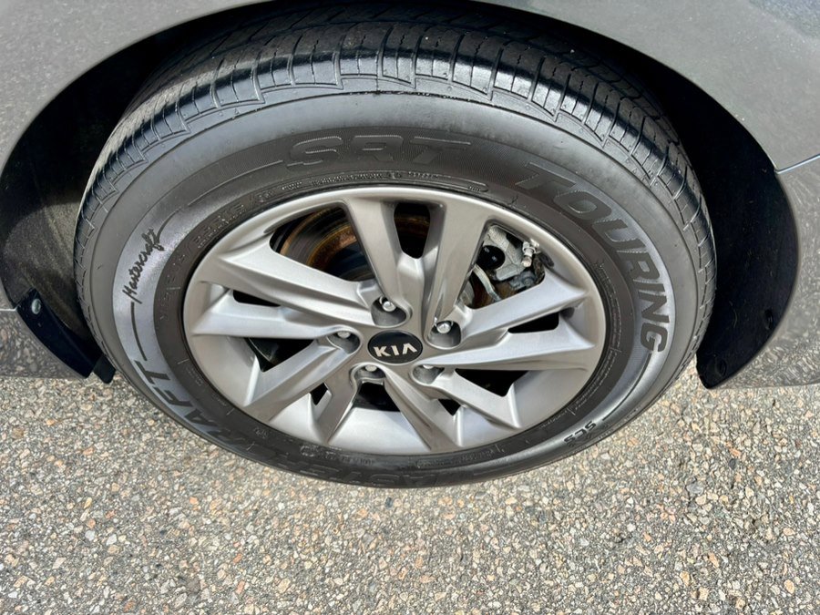 Used 2020 Kia Optima LX image 32