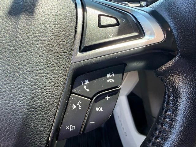 Used 2019 Ford Edge Titanium w/ Cold Weather Package image 19