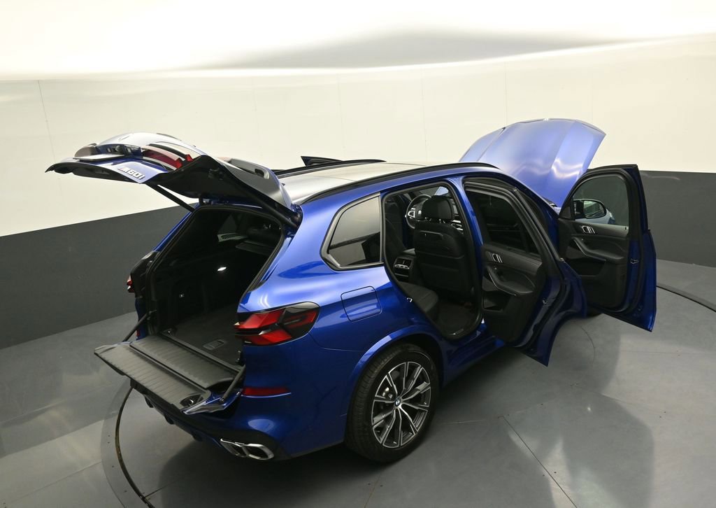 Used 2026 BMW X5 M60i image 45