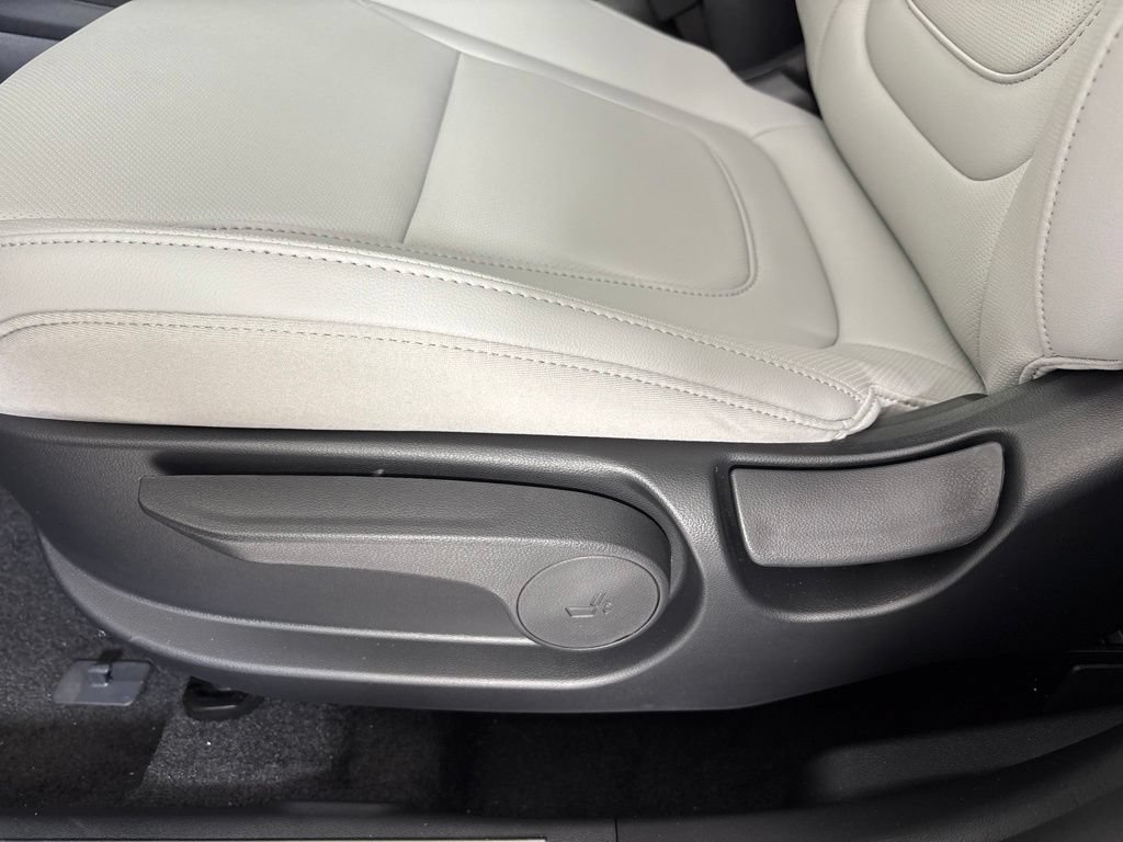 New 2027 Hyundai Santa Cruz SE FWD image 15