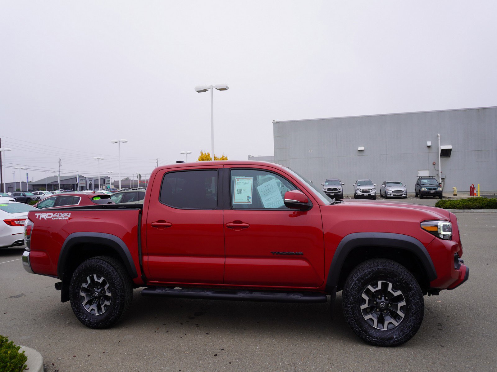 Used 2023 Toyota Tacoma TRD Off-Road image 4