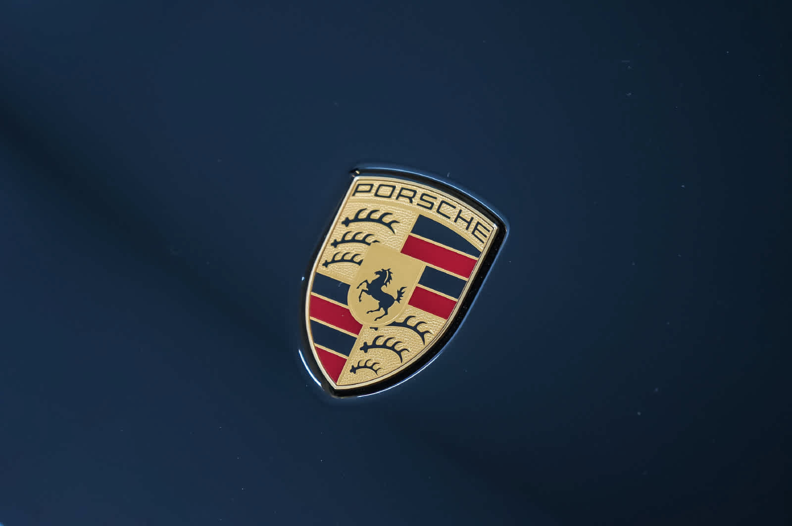 Certified 2026 Porsche Macan Turbo AWD/4WD image 14
