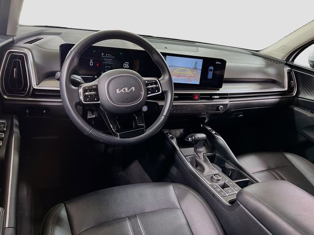 Used 2024 Kia Sorento S image 22