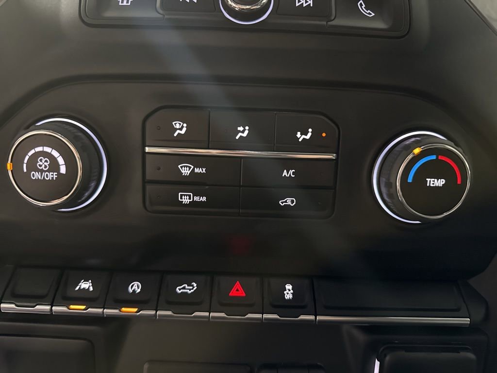 Used 2022 Chevrolet Silverado 1500 Custom image 29