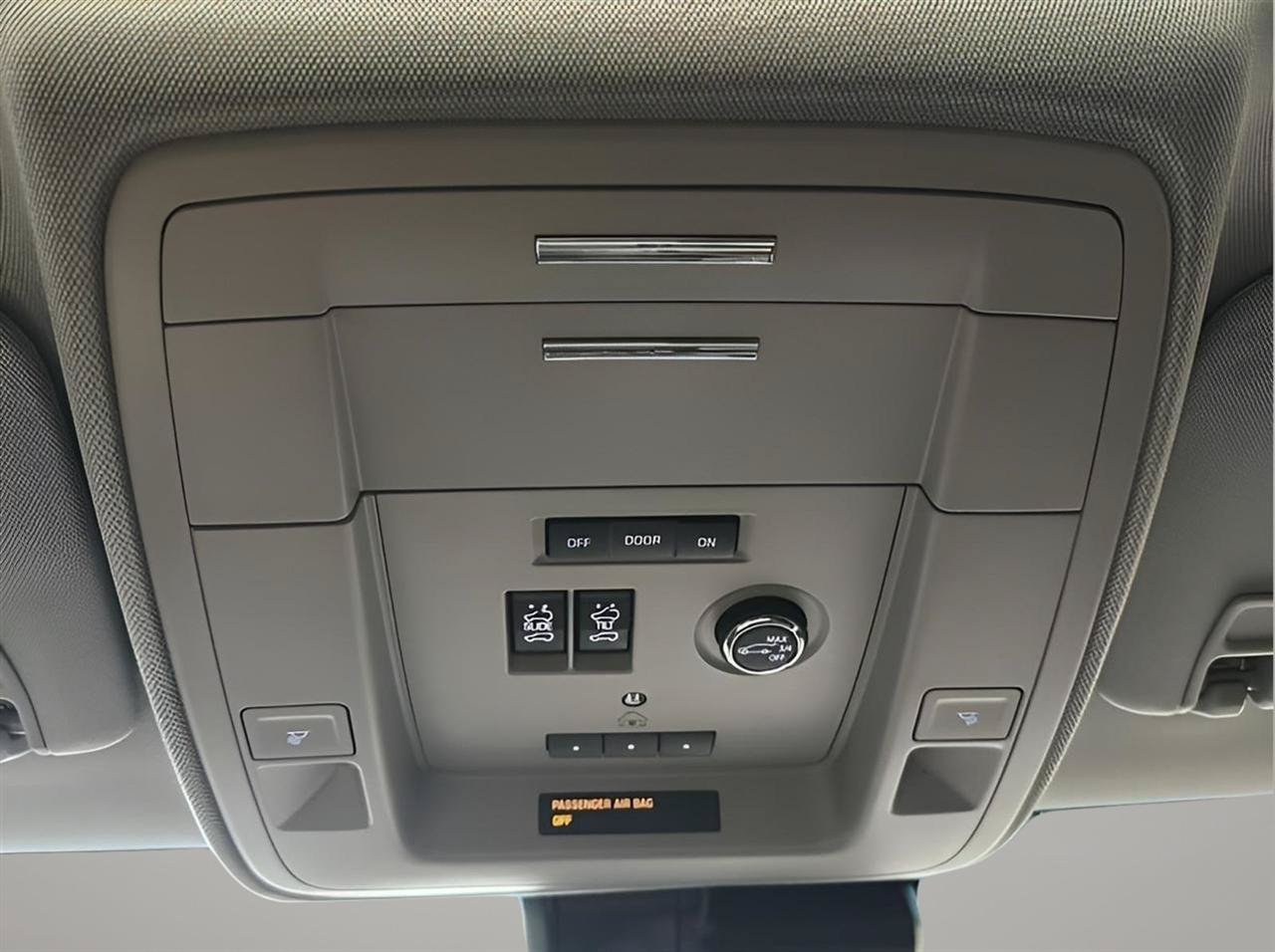 Used 2019 Chevrolet Tahoe LT AWD/4WD image 21