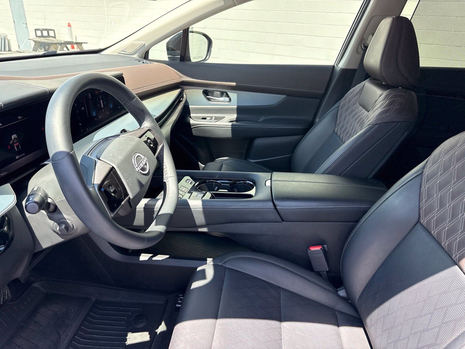 Used 2025 Nissan Murano Platinum w/ Cargo Package AWD/4WD image 22