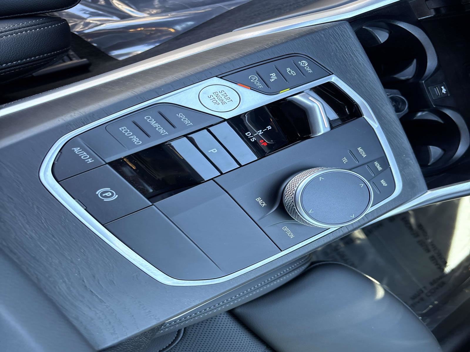 Used 2024 BMW 330i Sedan image 25