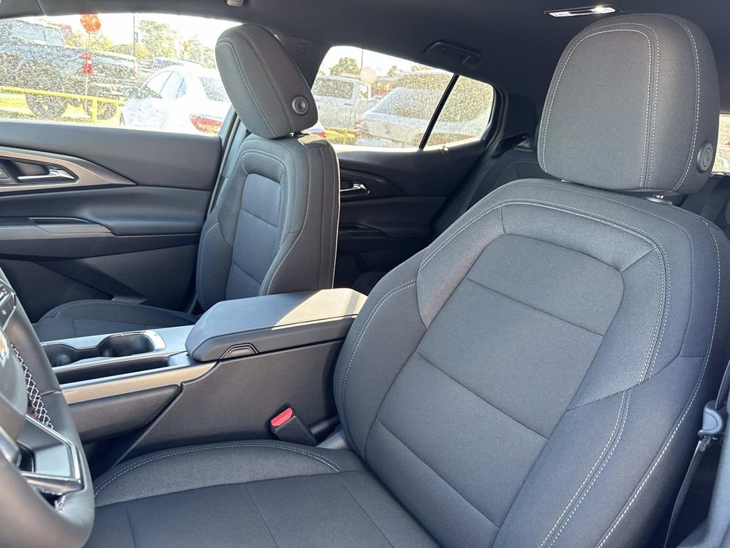 Certified 2026 Chevrolet Equinox EV LT image 10