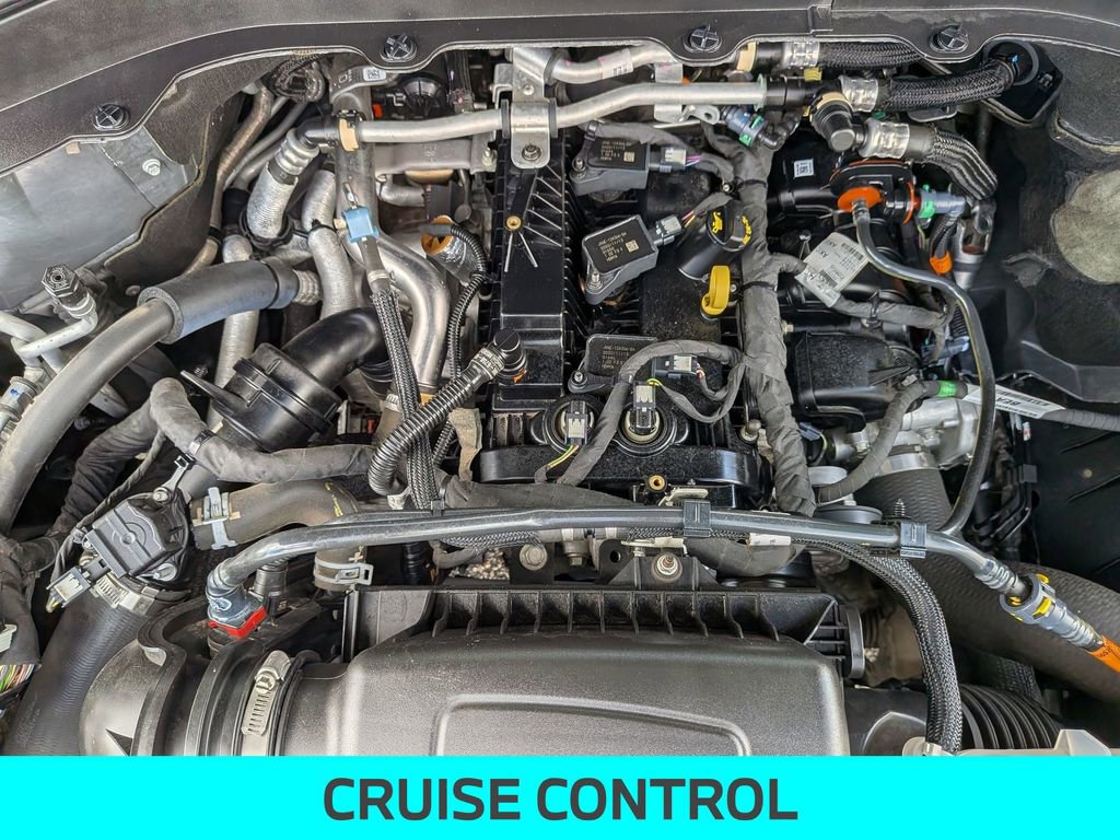 Used 2021 Ford Explorer XLT w/ Equipment Group 202A AWD/4WD image 14