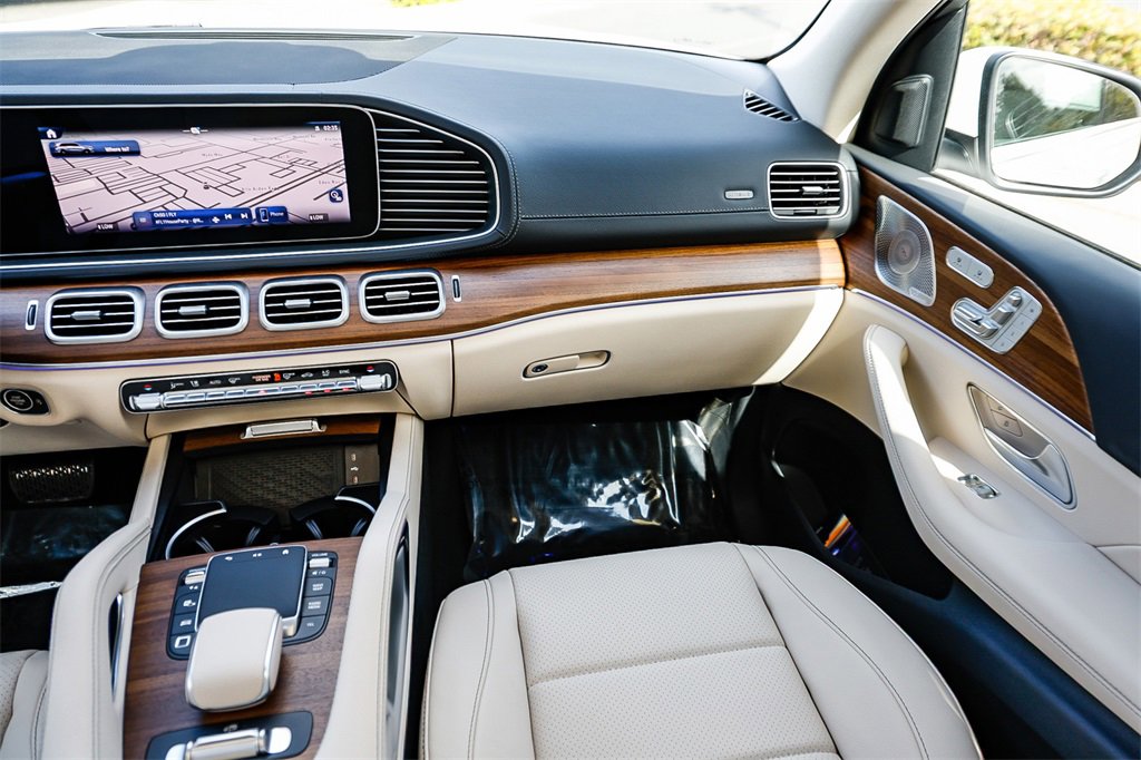 New 2026 Mercedes-Benz GLS 450 4MATIC image 15