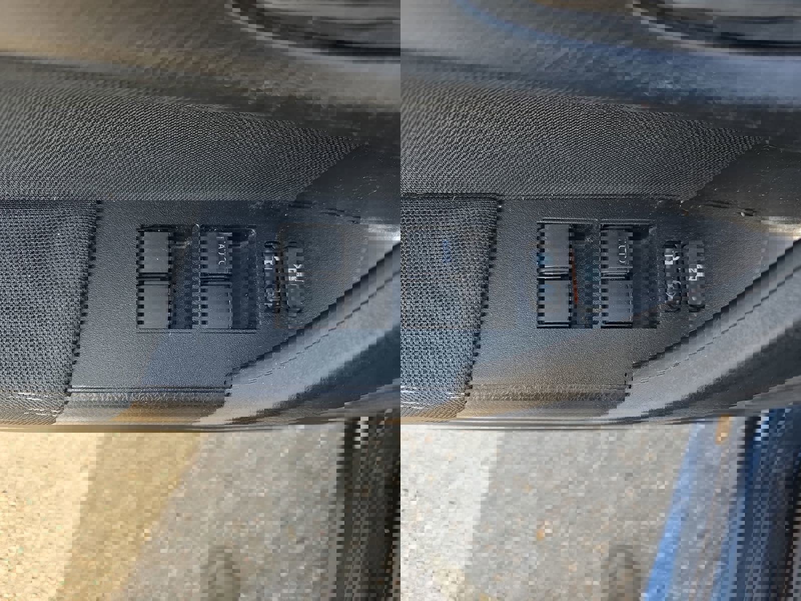 Used 2017 Toyota Corolla L image 30