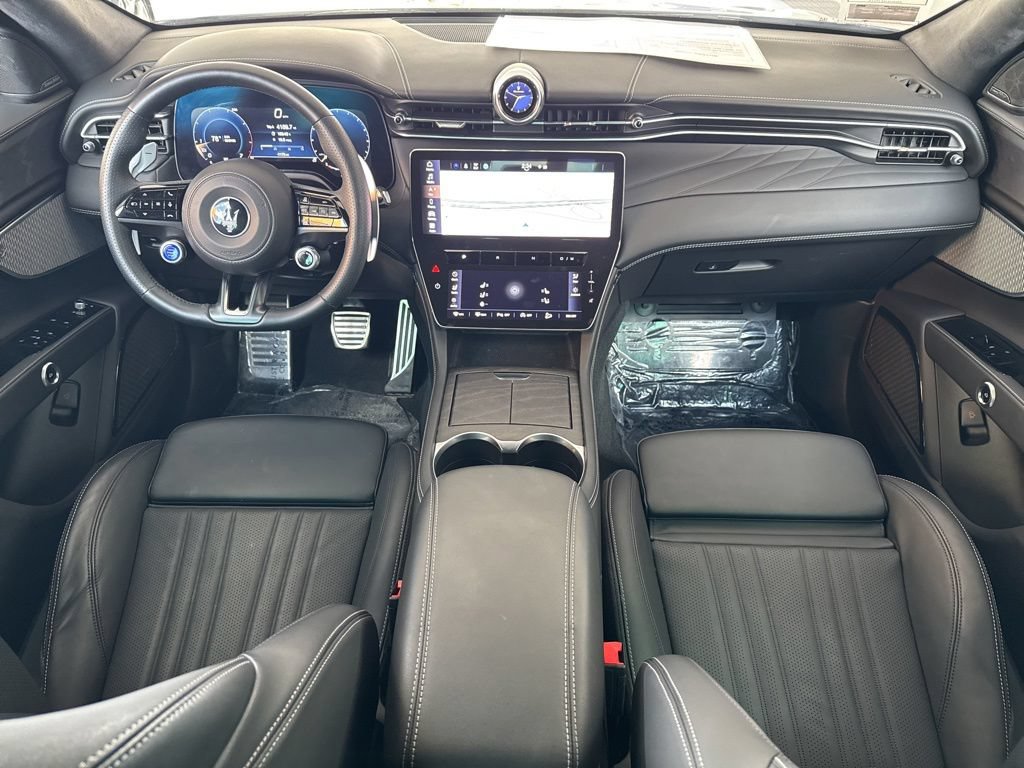 Used 2025 Maserati Grecale Modena AWD/4WD image 23