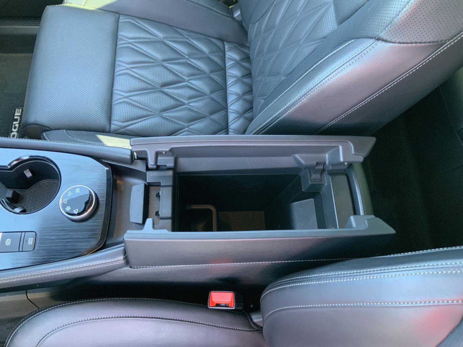 Used 2023 Nissan Rogue Platinum image 48