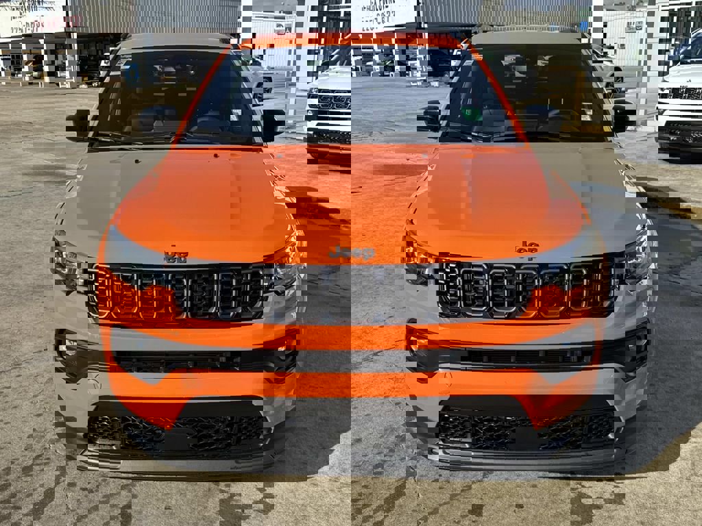 New 2026 Jeep Compass Latitude image 2