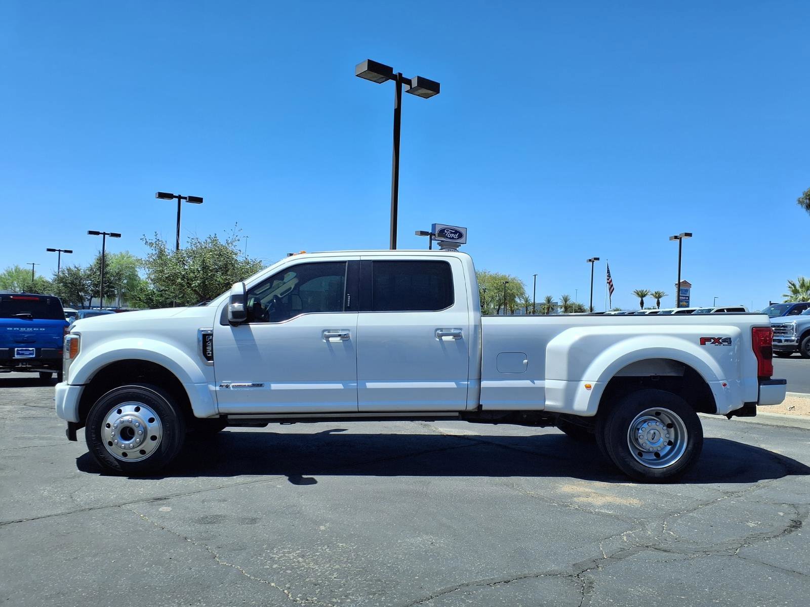 Certified 2019 Ford F450 Limited AWD/4WD image 3