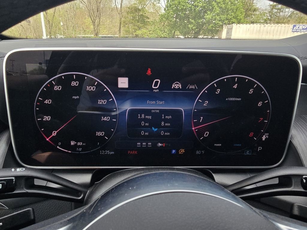 Used 2025 Mercedes-Benz GLC 300 4MATIC image 17