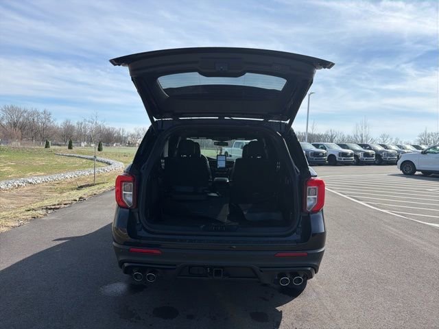 Used 2023 Ford Explorer ST w/ Equipment Group 401A AWD/4WD image 10