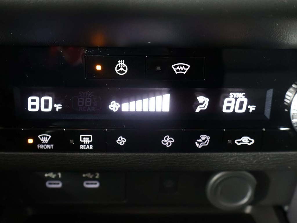 New 2026 Mitsubishi Outlander SE image 53