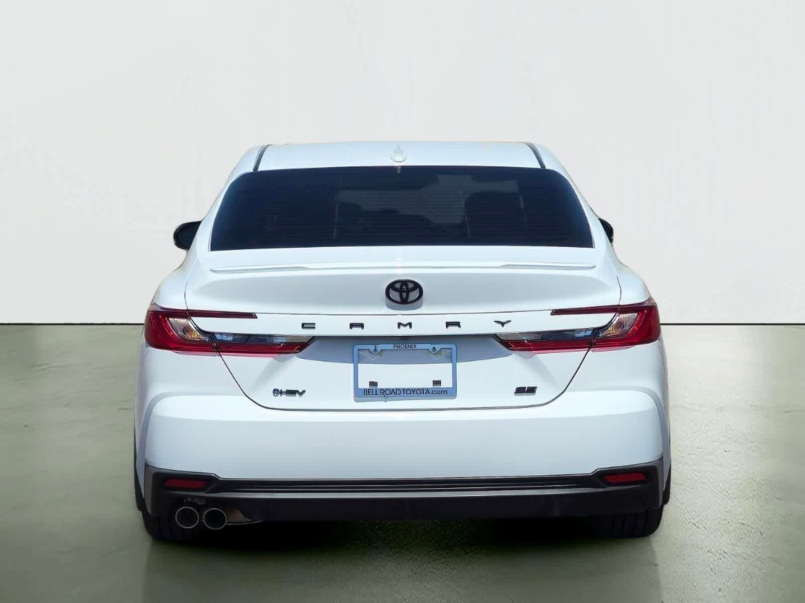 Used 2026 Toyota Camry SE w/ Multimedia Upgrade Package FWD video 2