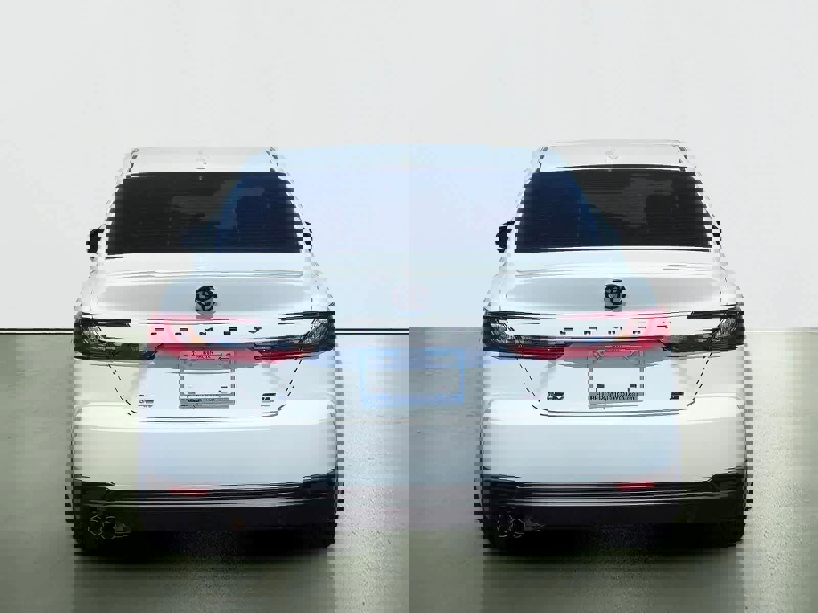 Used 2026 Toyota Camry SE w/ Multimedia Upgrade Package FWD image 2